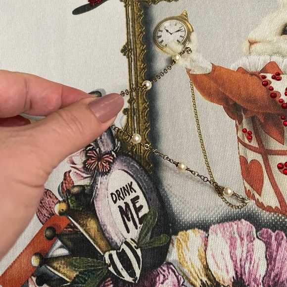 Vintage Seriase t shirt “Wonderland” embroidered sequins Women’s size Large - Picture 8 of 16